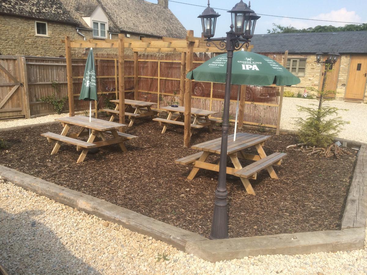 The Salford Inn Chipping Norton Exterior foto