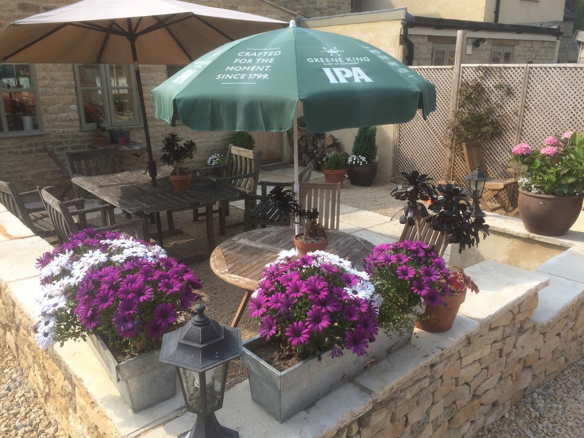 The Salford Inn Chipping Norton Exterior foto