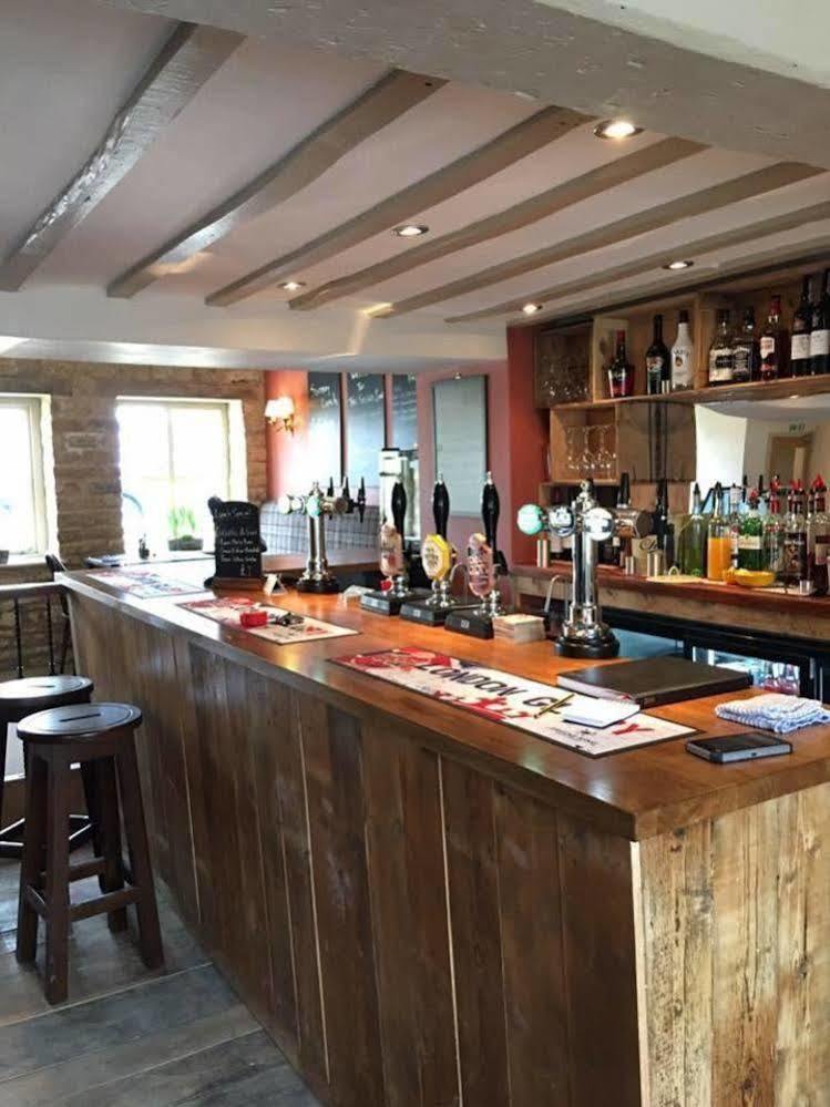 The Salford Inn Chipping Norton Exterior foto